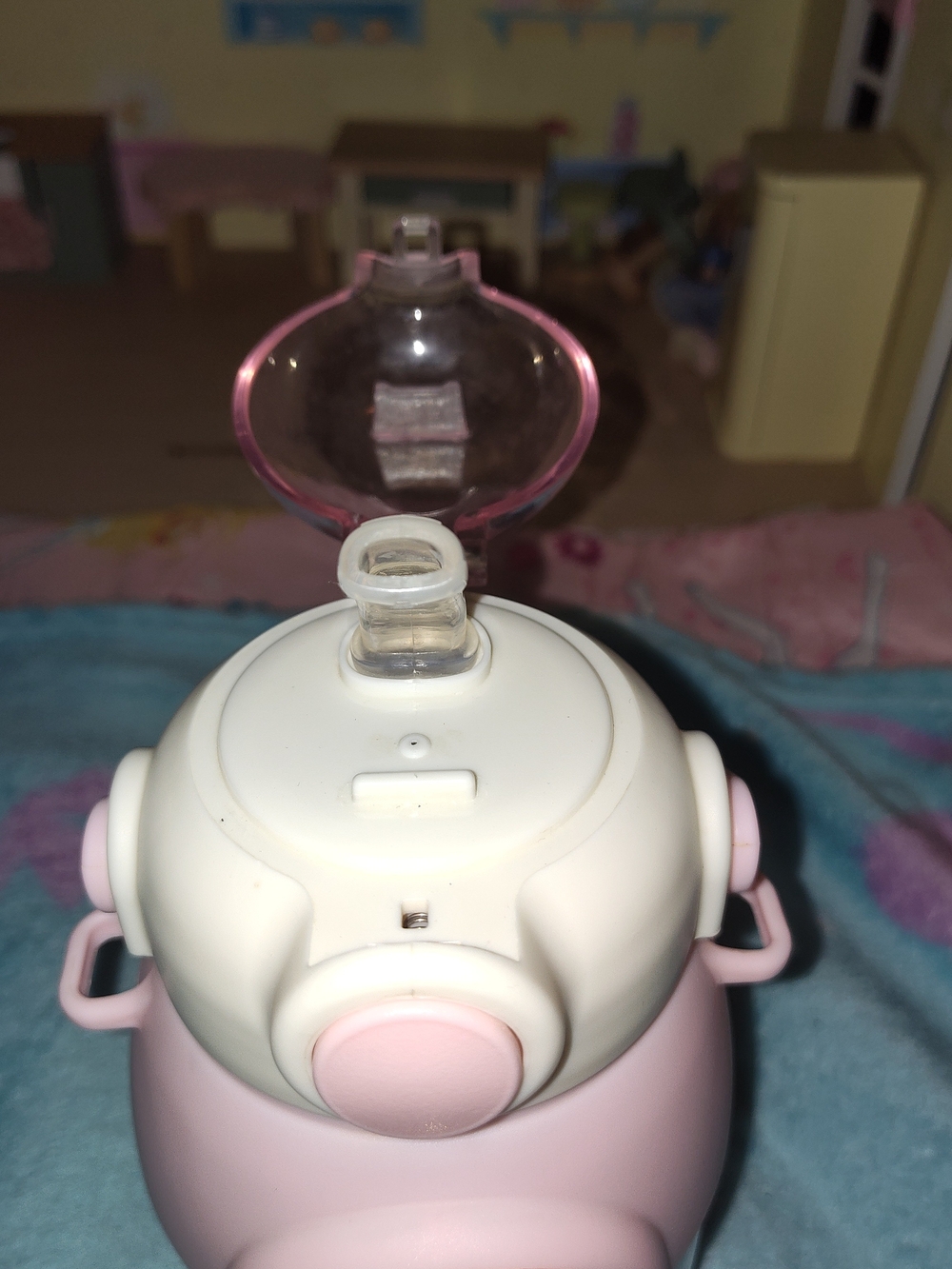 Cute Pink Kawaii Water Bottle with Bear Charm - Picture 5 of 9
